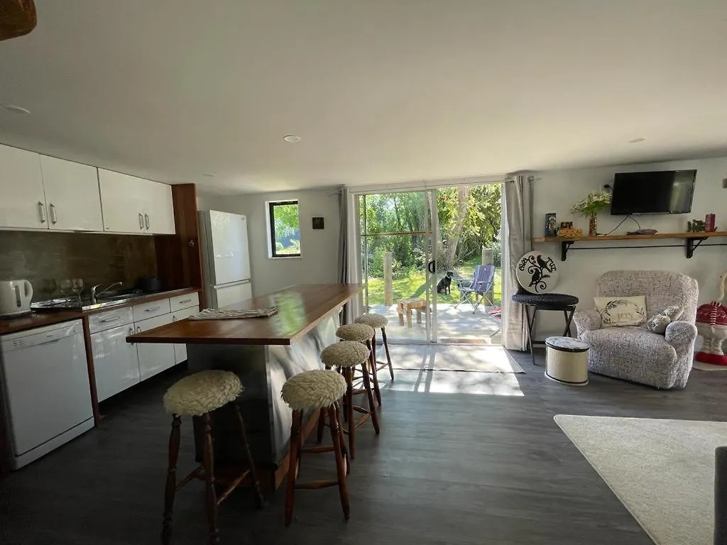 Awa Tui Batch Apartment Blenheim
